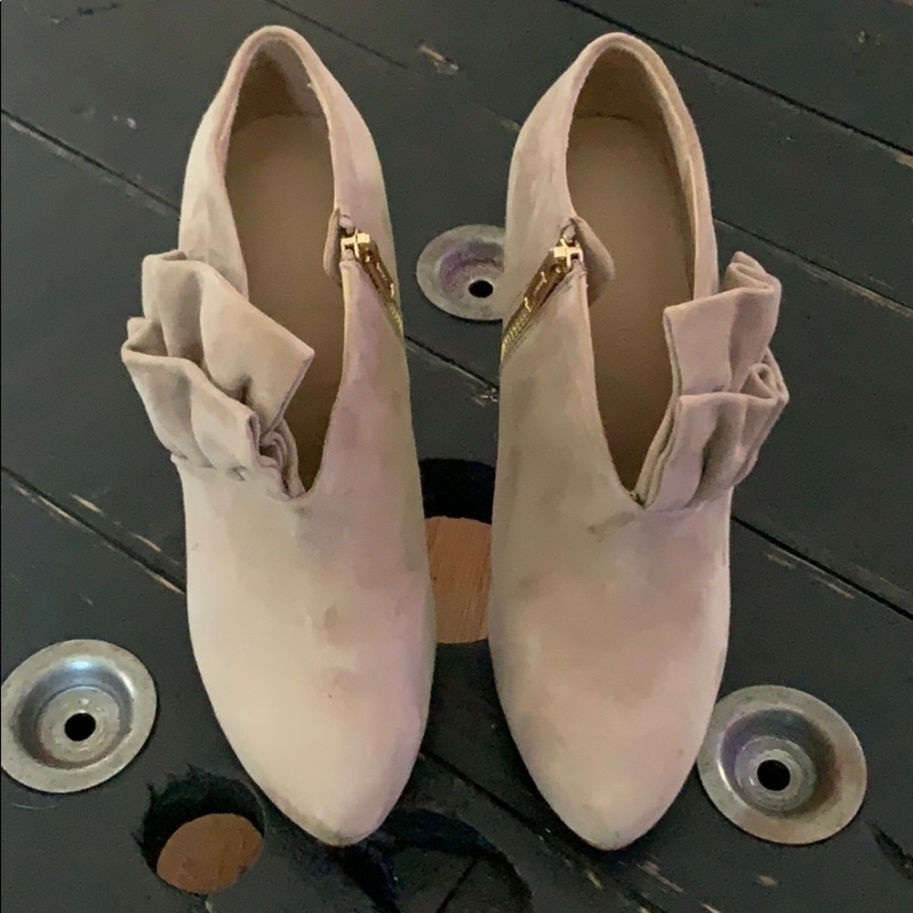 Zara WOMAN Tan Suede Ruffle Booties - Picture 4 of 15